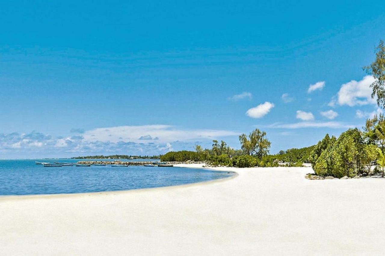 Azuri Resort -Sea View & Golf Luxury Apartment Roches Noires Exterior photo