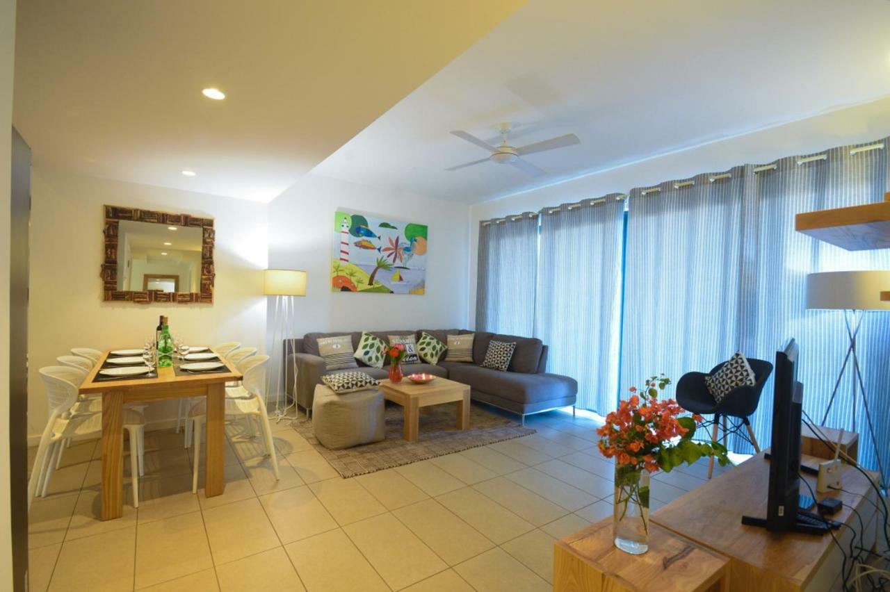 Azuri Resort -Sea View & Golf Luxury Apartment Roches Noires Exterior photo