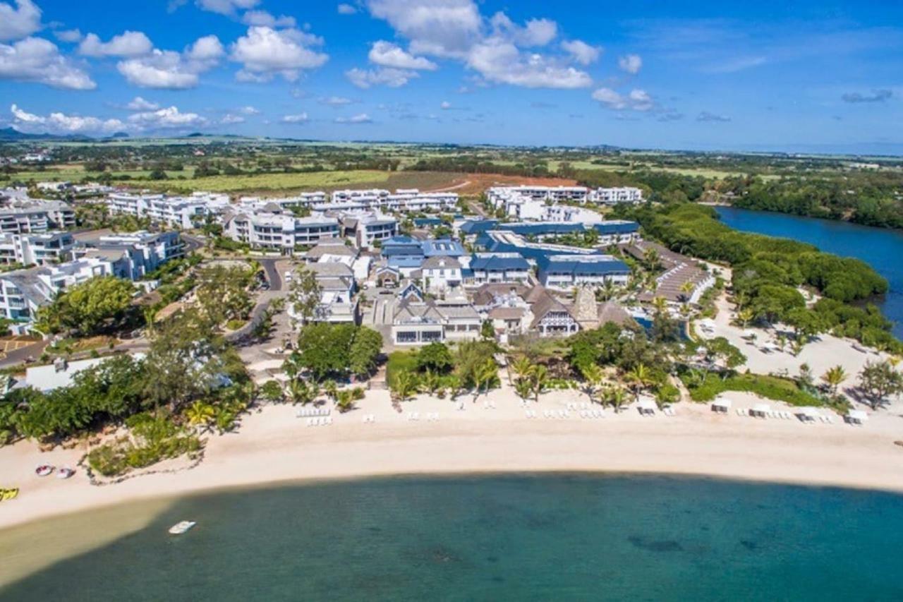 Azuri Resort -Sea View & Golf Luxury Apartment Roches Noires Exterior photo