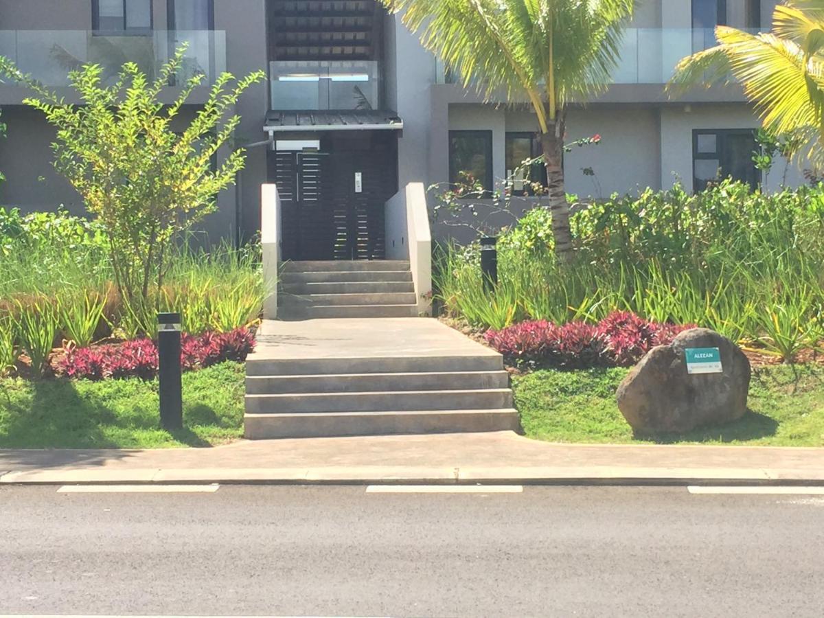 Azuri Resort -Sea View & Golf Luxury Apartment Roches Noires Exterior photo